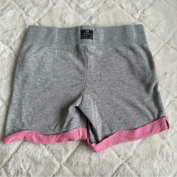 Nike | Vintage Terrycloth Cuffed Athletic Shorts | Size Medium (10-12 Years) - Picture 3 of 15